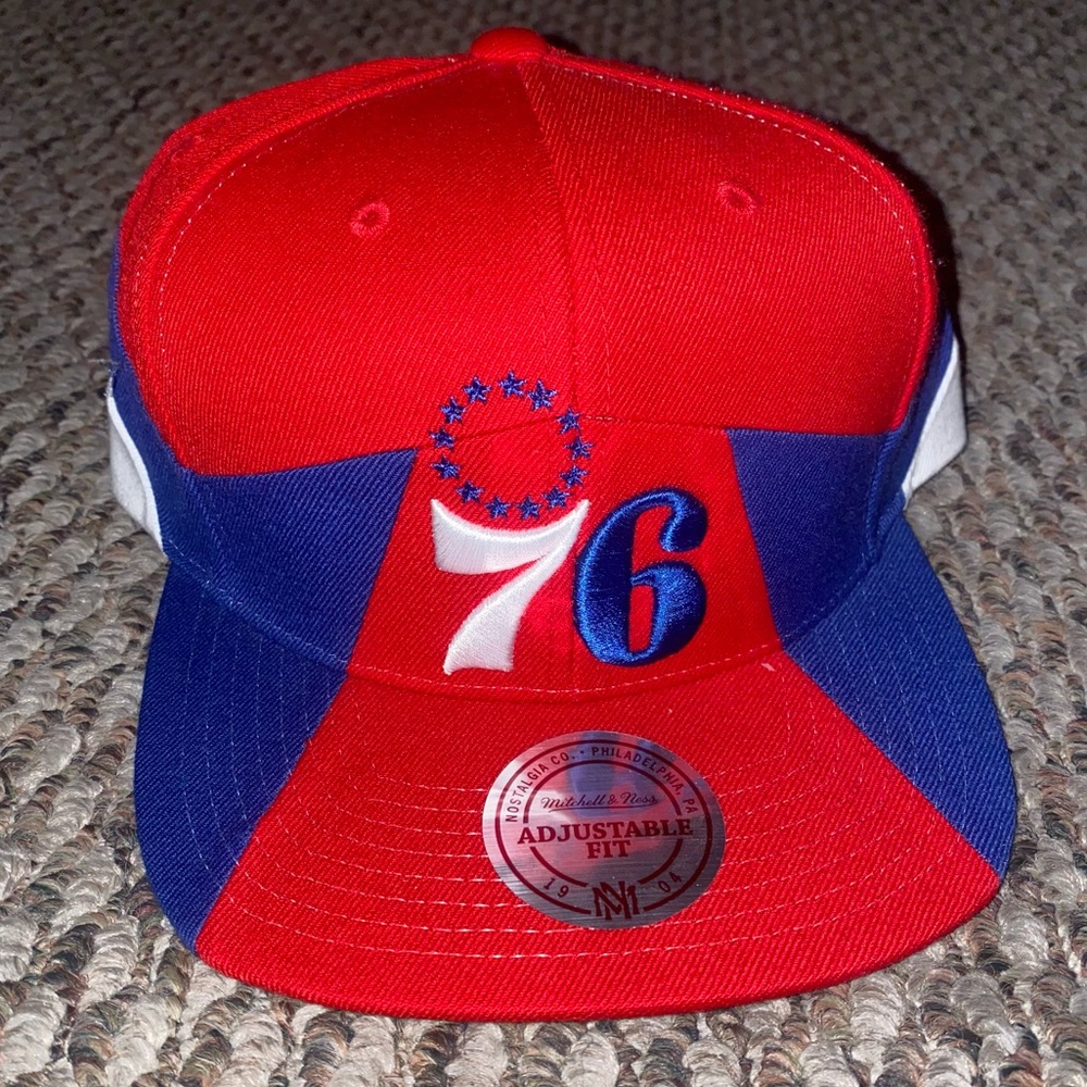 Mitchell & Ness Philadelphia 76ers SnapBack (NEVER WORN) Sixers NBA